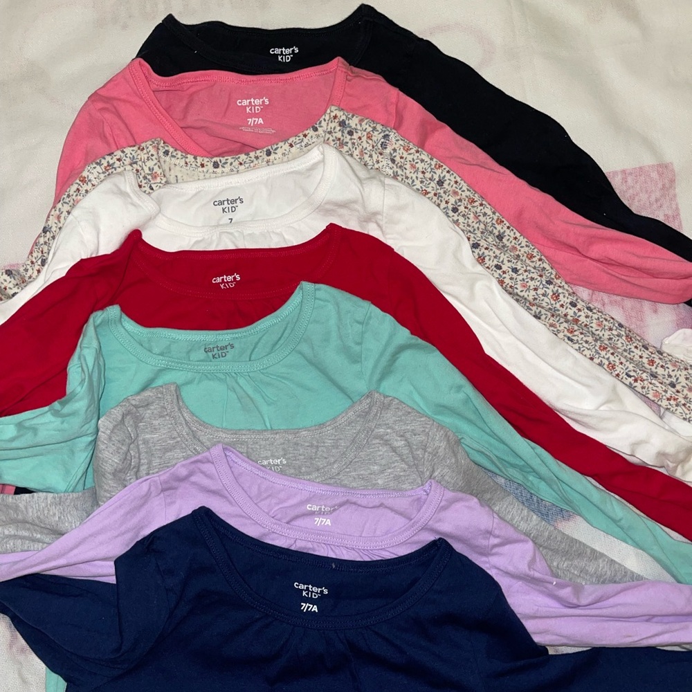SOLD - LOT 10 Long sleeve t-shirts